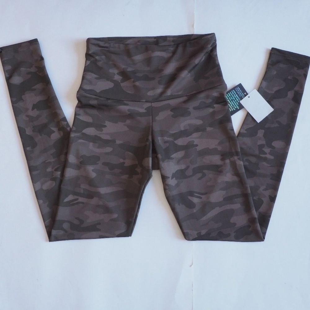 SOLD-ONZIE High Rise Leggings - MOSS CAMO - Picture 7 of 8